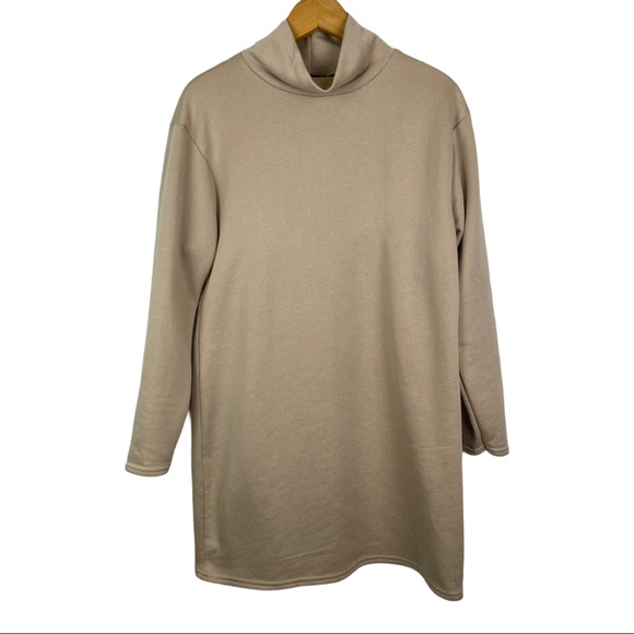 PrettyLittleThing Dresses & Skirts - Pretty little thing mock turtle neck sweater dress